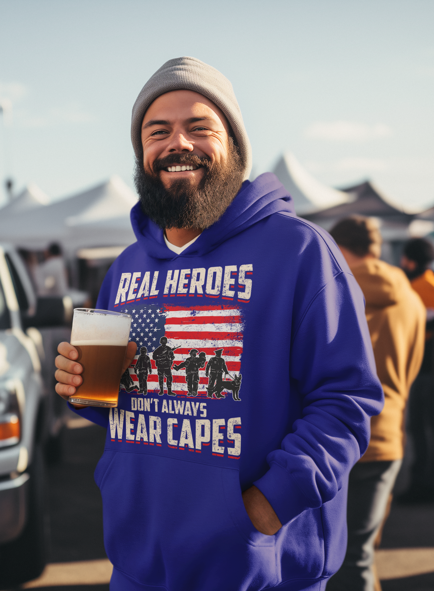 Real hero's don't ware capes Hoodie